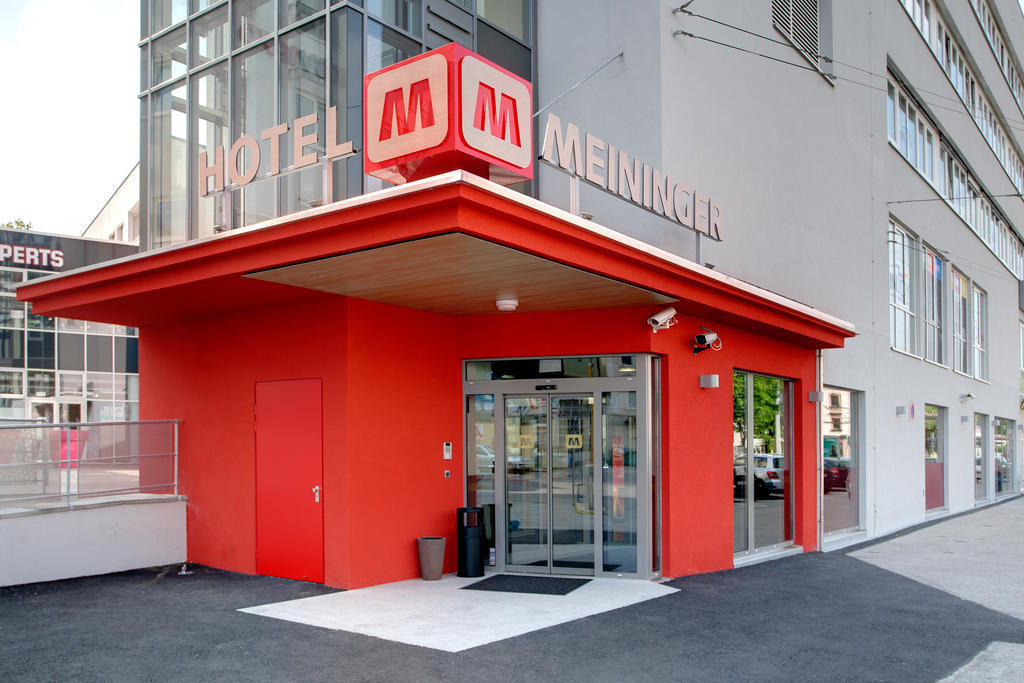 Meininger Hotel Salzburg City Center Экстерьер фото